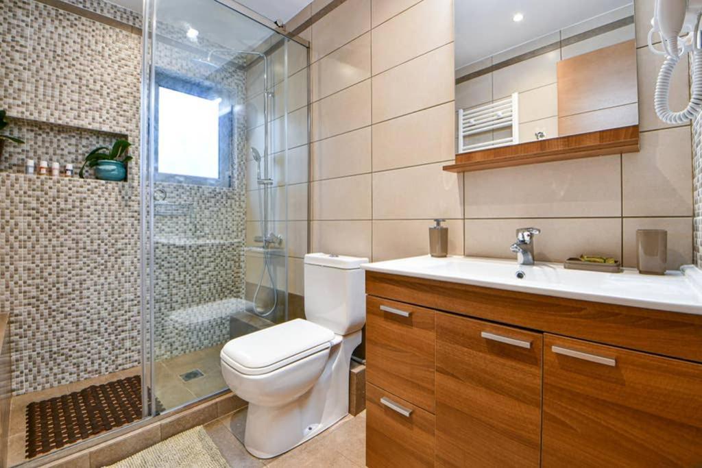 Apartment Modern Hospitality, With Private Garden, Athen