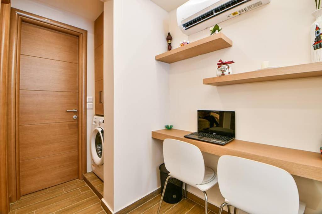 Apartment Modern Hospitality, With Private Garden, Athen
